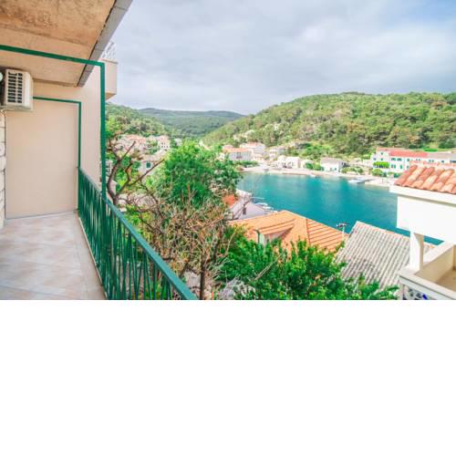 Apartments Ina