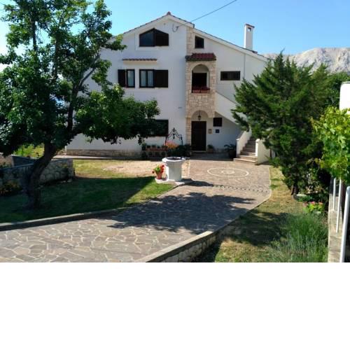 Apartments Irena