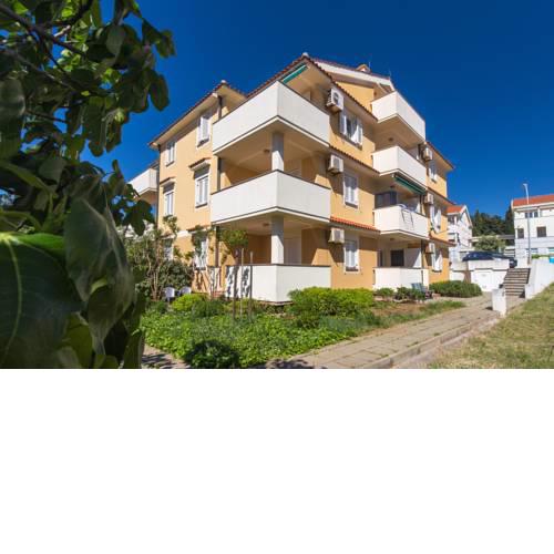 Apartments Isabela Punat
