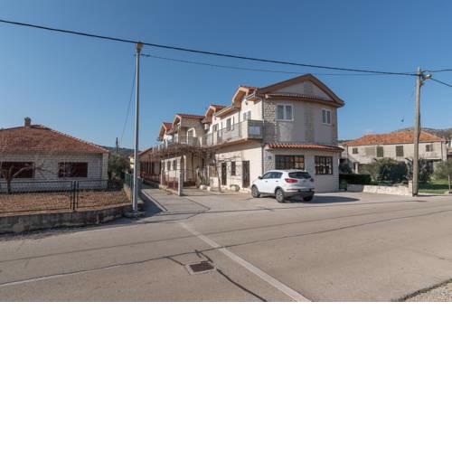 Apartments Ivana-Gustirna