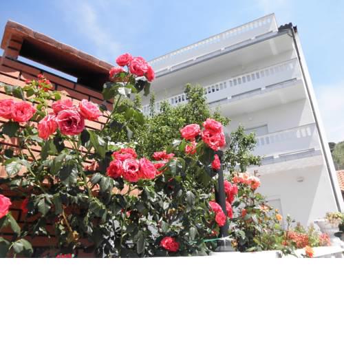 Apartments Ivana