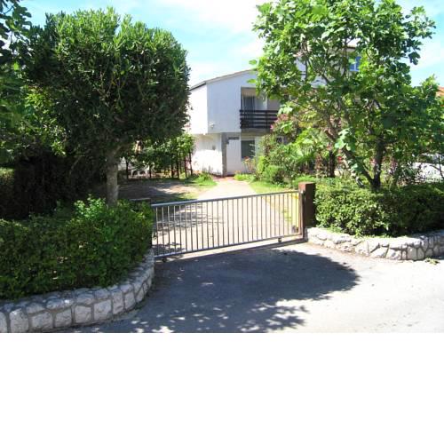 Apartments Ivanek
