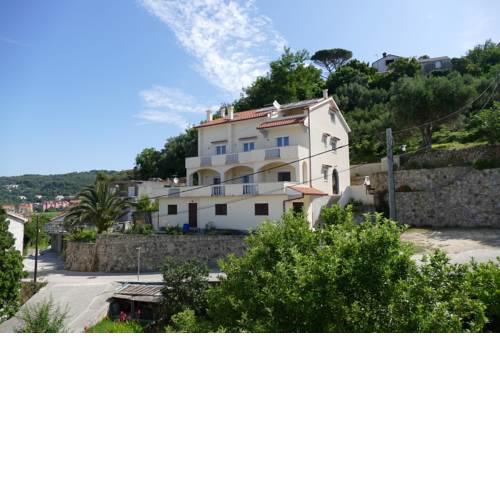 Apartments Ivanica