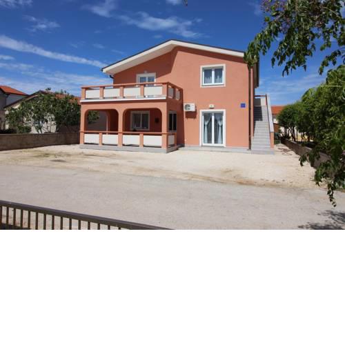 Apartments Ivanika