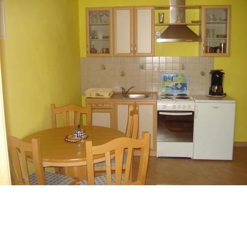 Apartments Ivelj