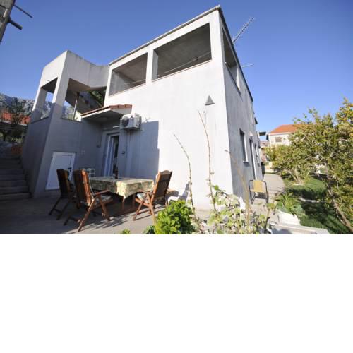 Apartments Ivica