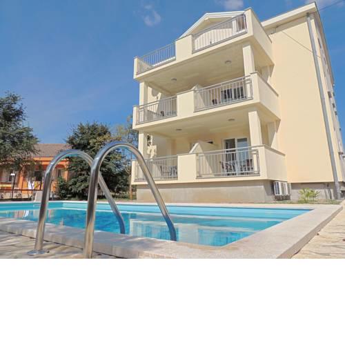 Apartments Ivica