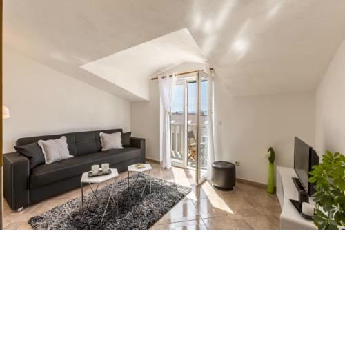 Apartments Ivka Bol