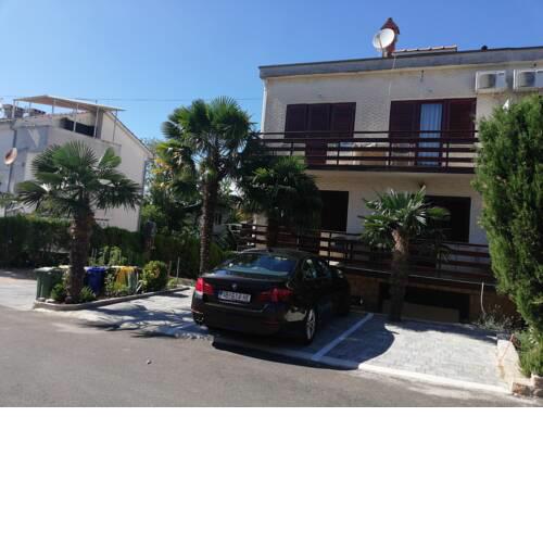 Apartments Ivo