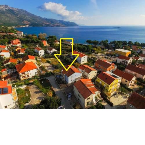Apartments Jaki