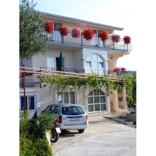 Apartments Jakšić
