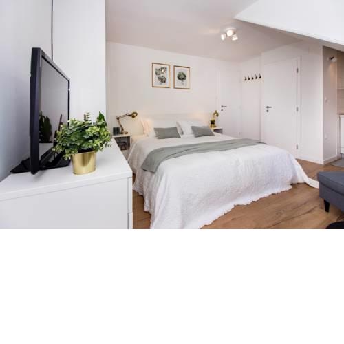 Apartments Jardin Old Town