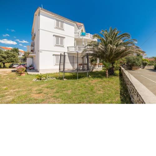 Apartments Jelena 2889