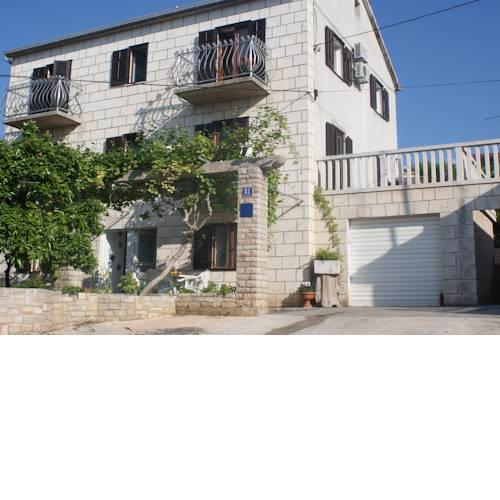 Apartments Jelka