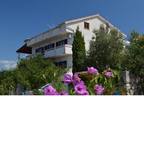 Apartments Josip