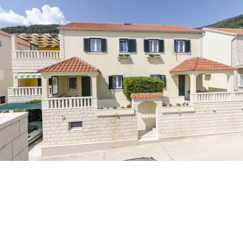 Apartments Josip