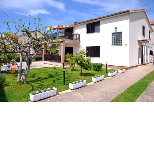 Apartments Josip