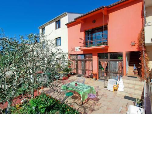 Apartments Kada 1571