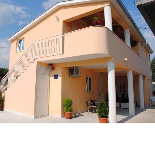 Apartments Kairos - Bili 9