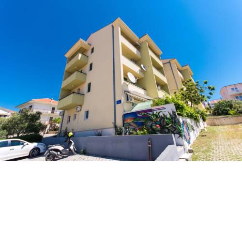 Apartments Katic