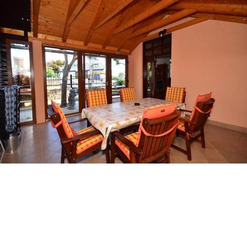 Apartments Kiki 150 METERS TO THE BEACH