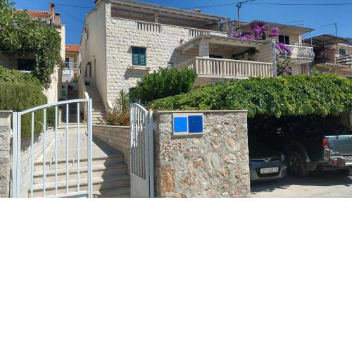 Apartments Klisovic