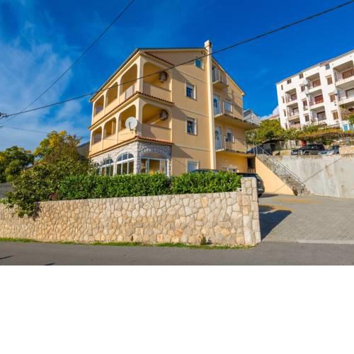 Apartments Kolonic