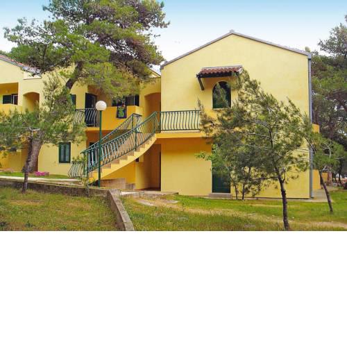 Apartments Kozarica Pakostane - CDN02100-CYA