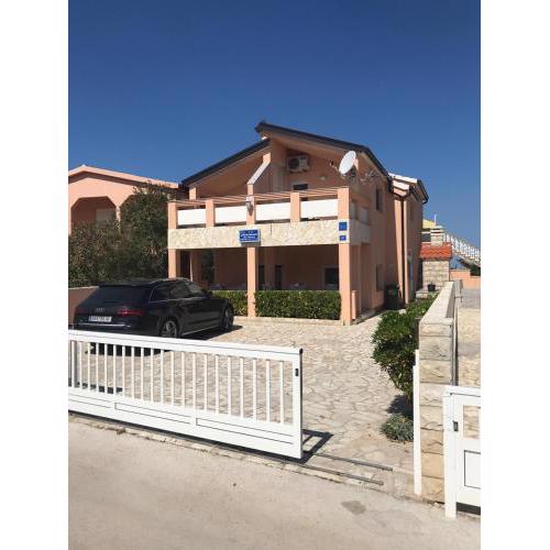 Apartments Krznaric Vir