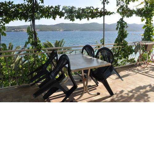 Apartments Kuciste-Perna WINDSURFING