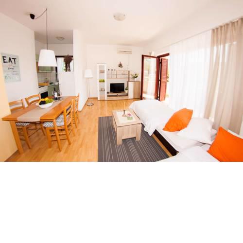 Apartments Labinac