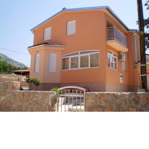 Apartments Lackovic