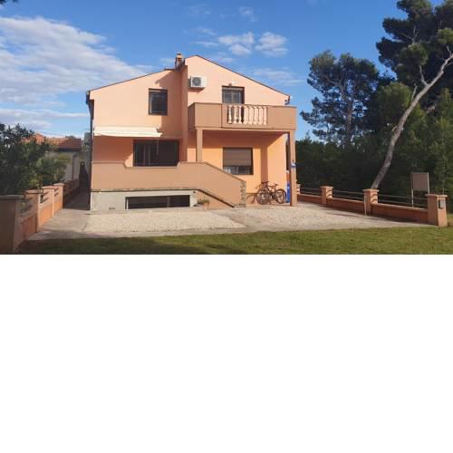 Apartments Lackovic