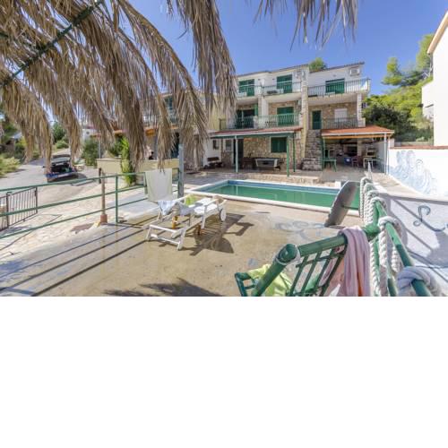 Apartments Laguna