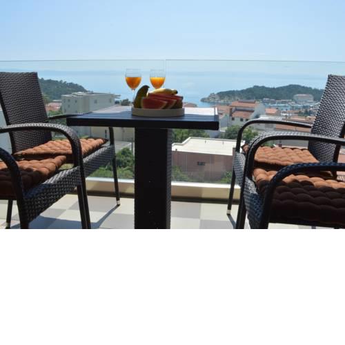 Apartments Lauc