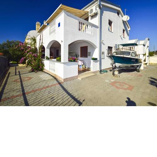 Apartments Lela 534