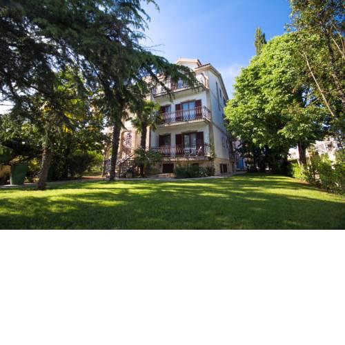 Apartments Lidija