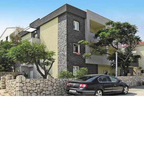 Apartments Lili, Pag close to the beach