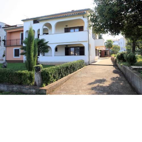 Apartments Livio Stranici