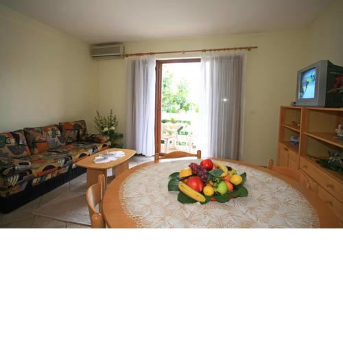 Apartments Ljiljana 1