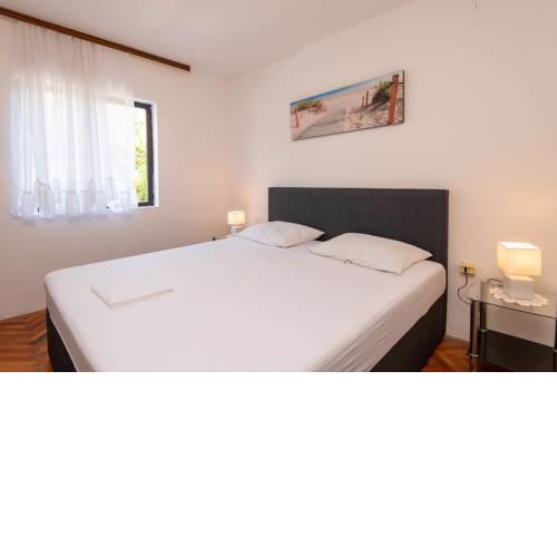 Apartments Ljiljana