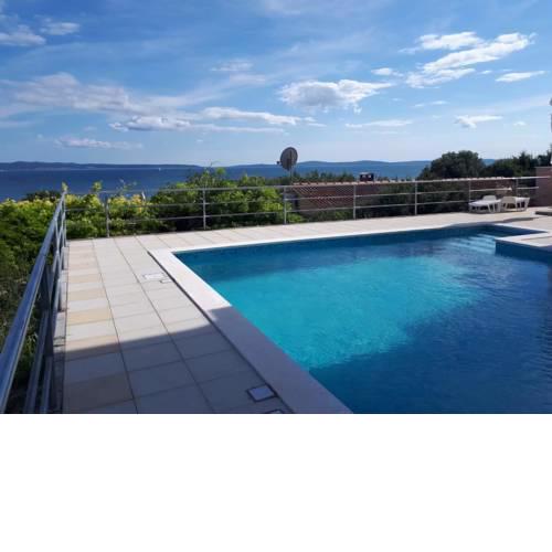 Apartments Lo