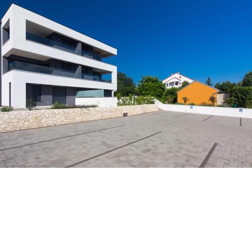 Apartments Lojzer