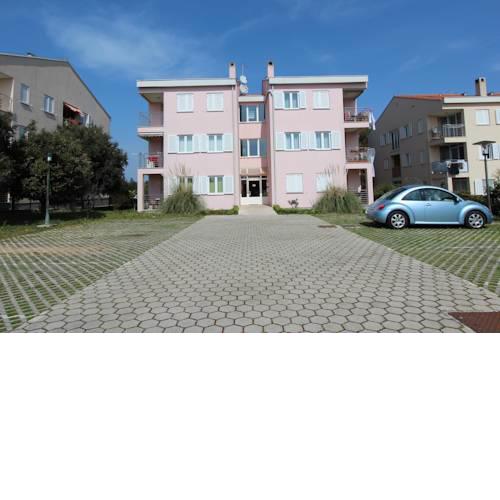 Apartments Lola
