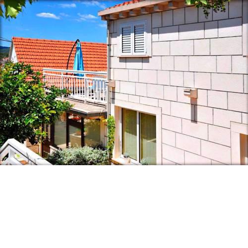Apartments Lozica Lumbarda - CIN101004-SYA