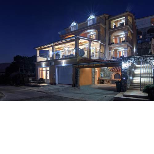 Apartments Lucia Senj
