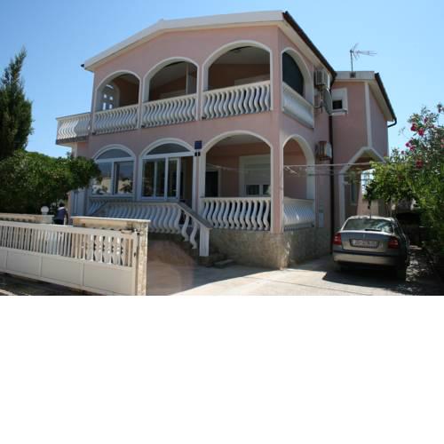 Apartments Luka Vir