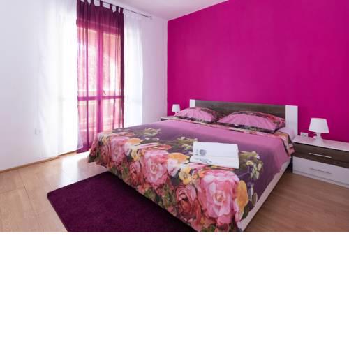Apartments Luka