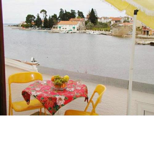 Apartments Lukoran