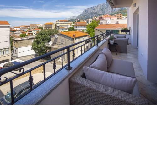 Apartments Luny